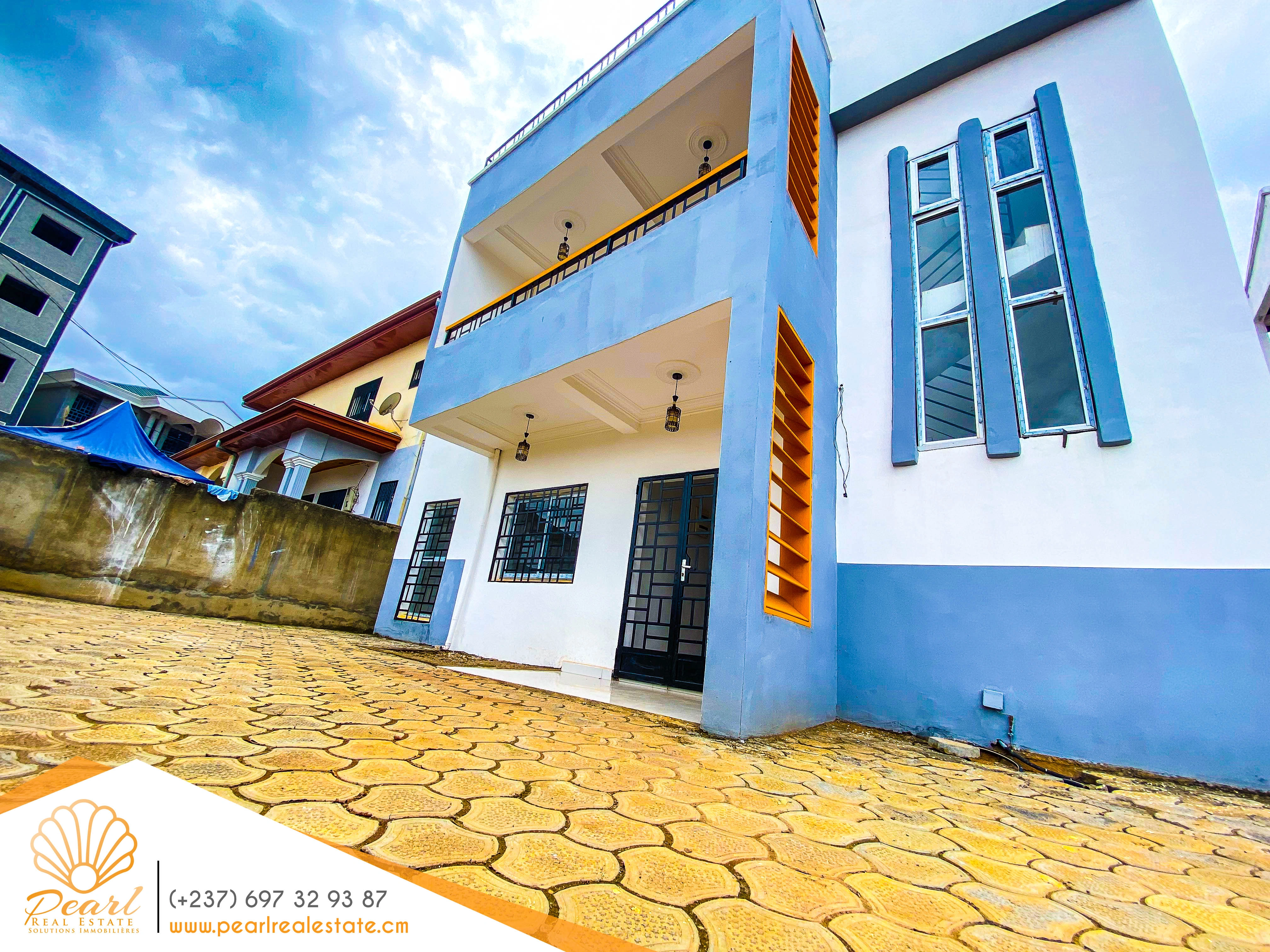 Дом 4+1 с камином в Яунде, Камерун