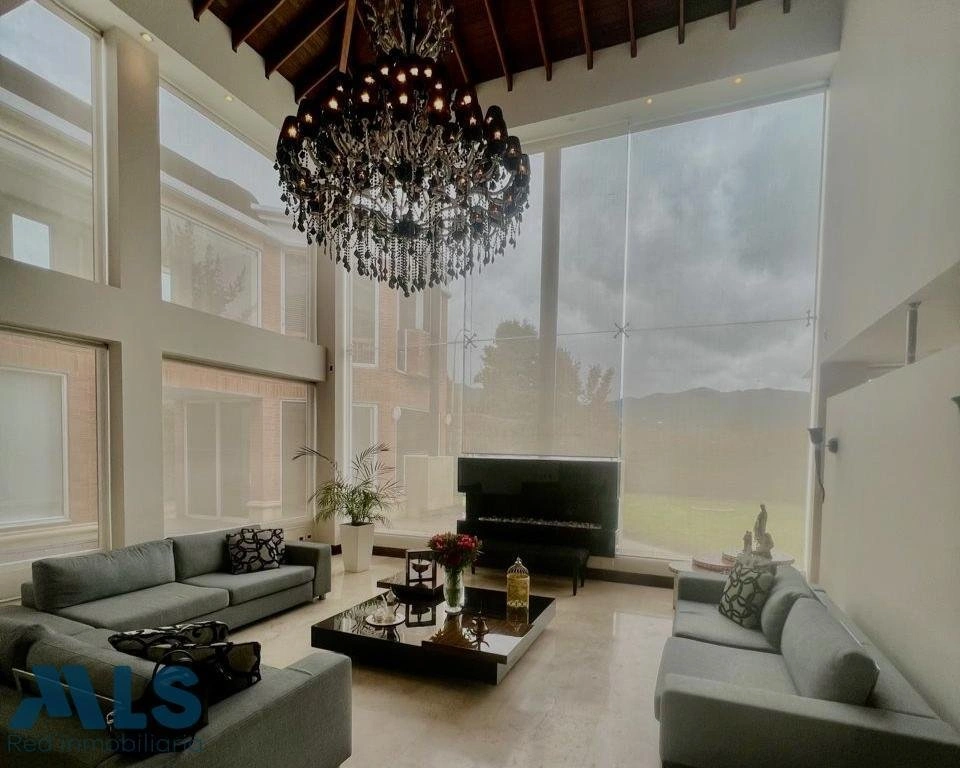 Дом 850 m² с джакузи в Боготе, Колумбия