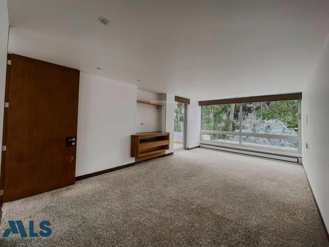 Дом 830 m2 с балконом в Боготе, Колумбия