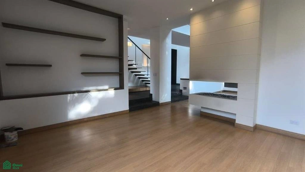 Дом 455 m2 в закрытом поселке в Боготе, Колумбия