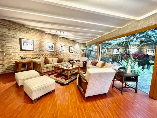 Дом 5+1 с высоким потолком в Боготе, Колумбия