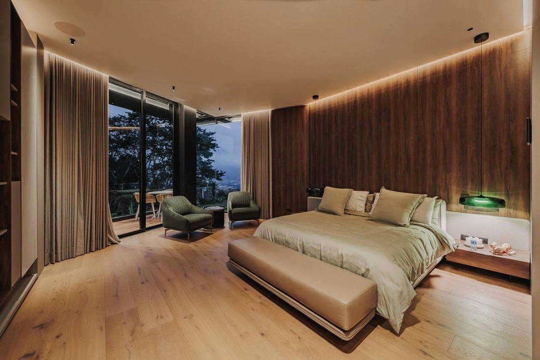 Дом 800 m2 с открытой кухней в Медельине, Колумбия