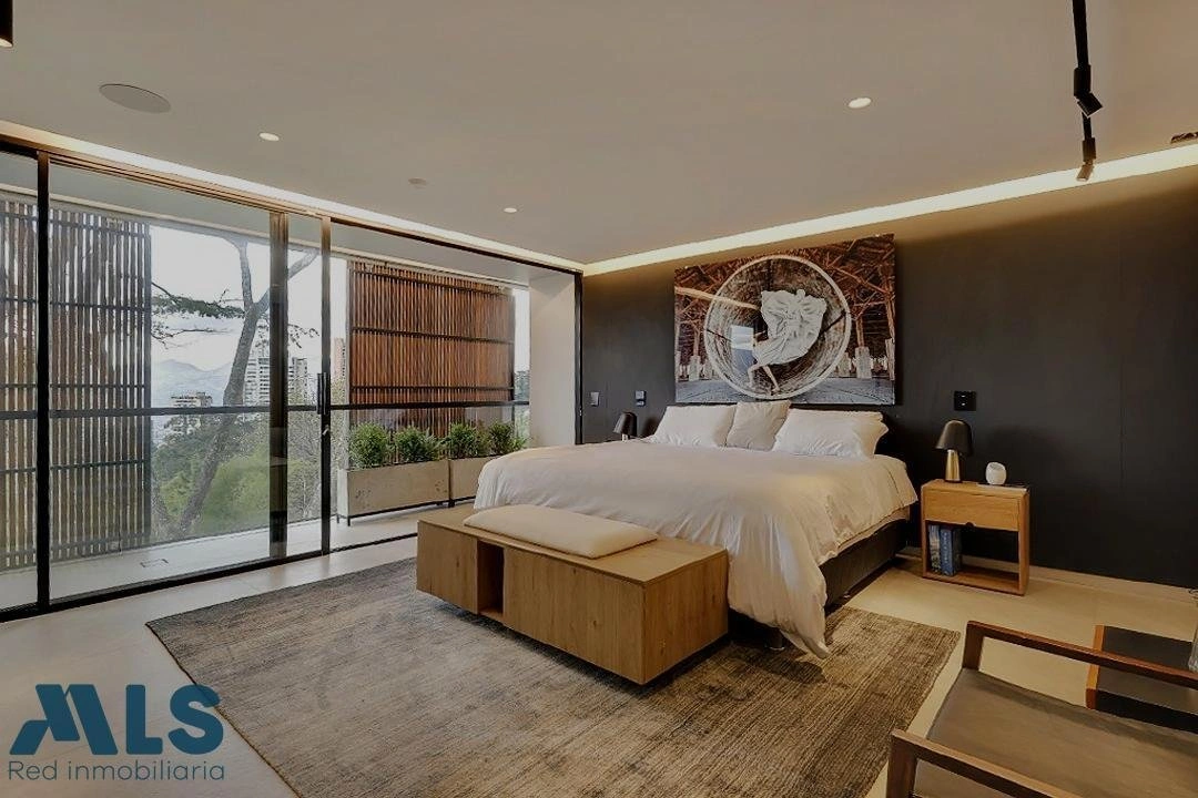 Дом 844 m2 с видом на горы в Медельине, Колумбия