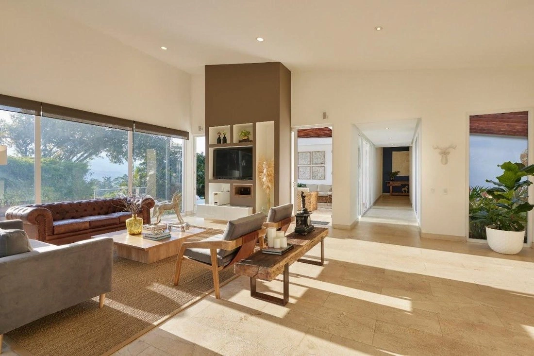 Дом 400 m2 с гардеробной в Медельине, Колумбия