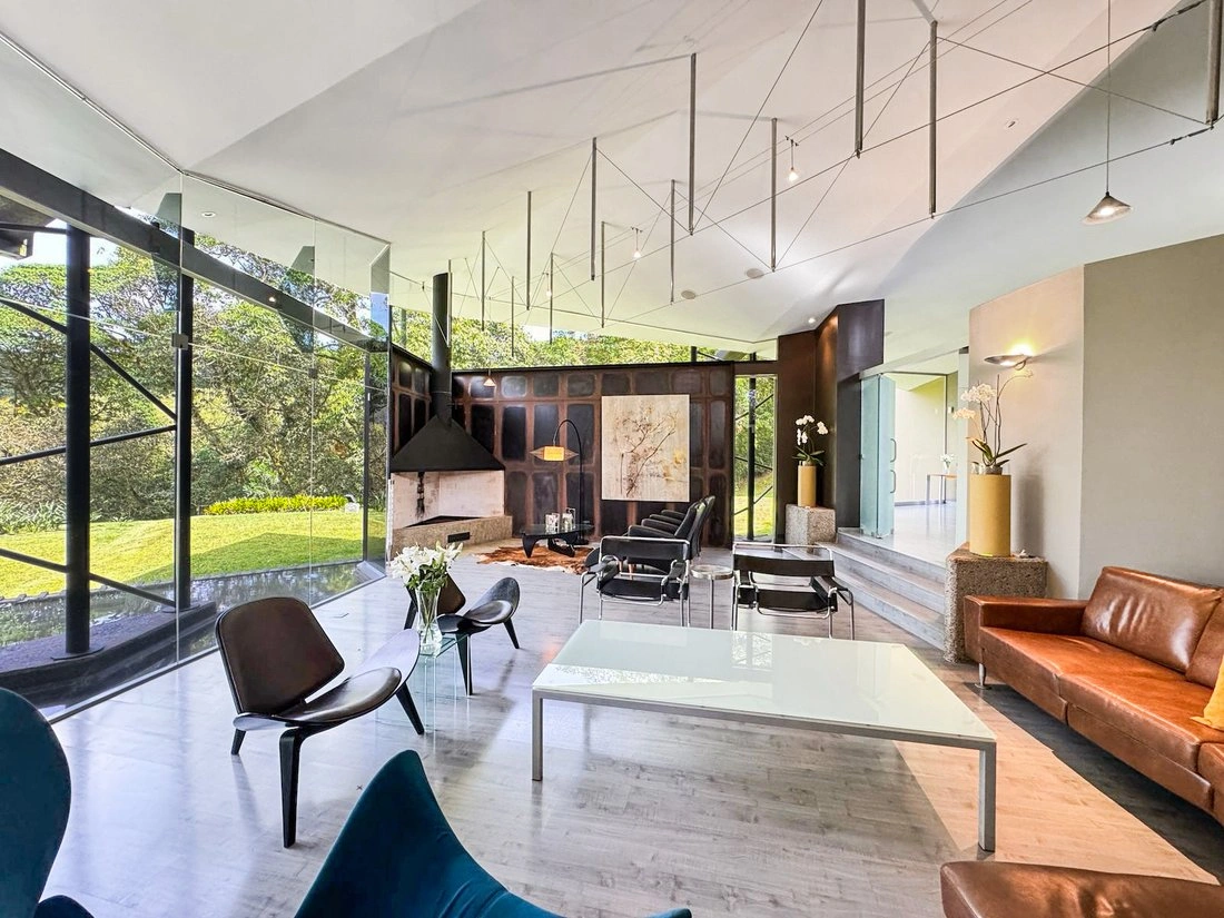 Дом 500 m2 с камином в Cartago, Costa Rica