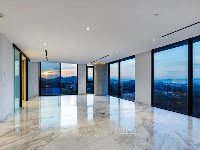 Квартира 460 m2 с крытым бассейном в Эскасу, Коста-Рика