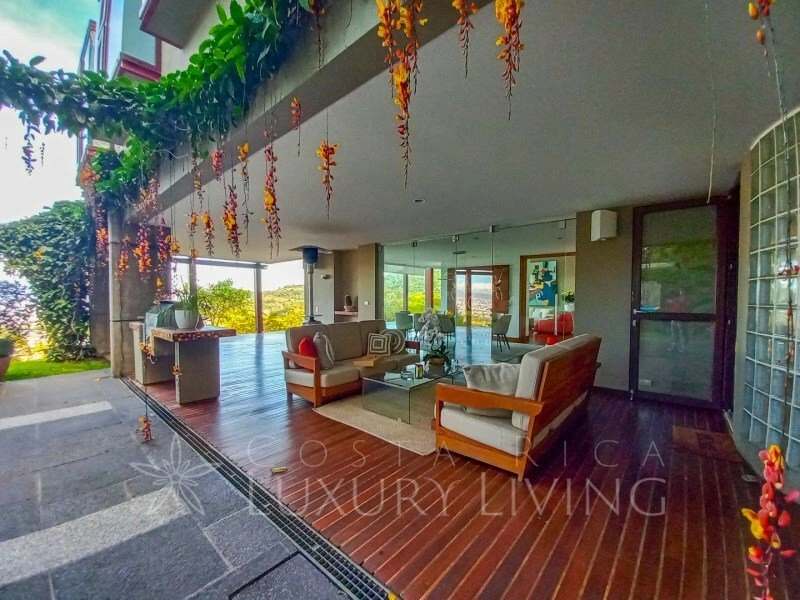 Вилла 4+1 с парковкой в Эскасу, Коста-Рика