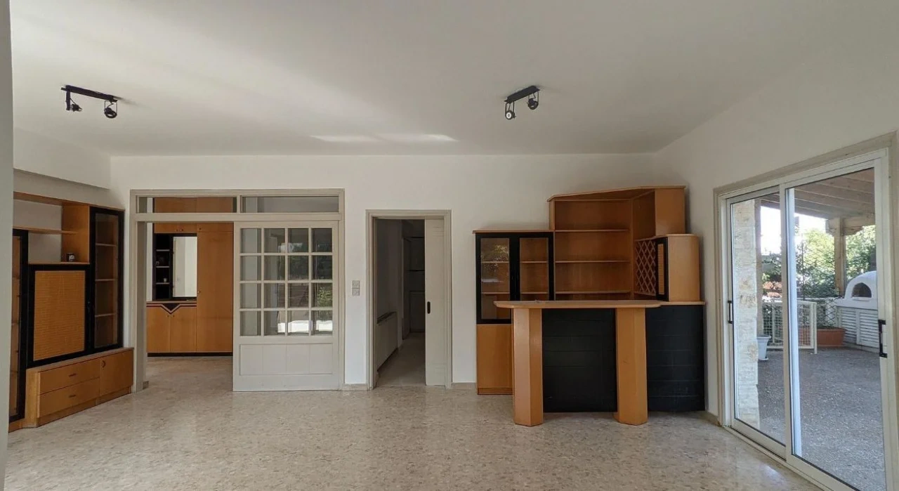 Современный дом площадью 236 м² в Строволосе, Кипр