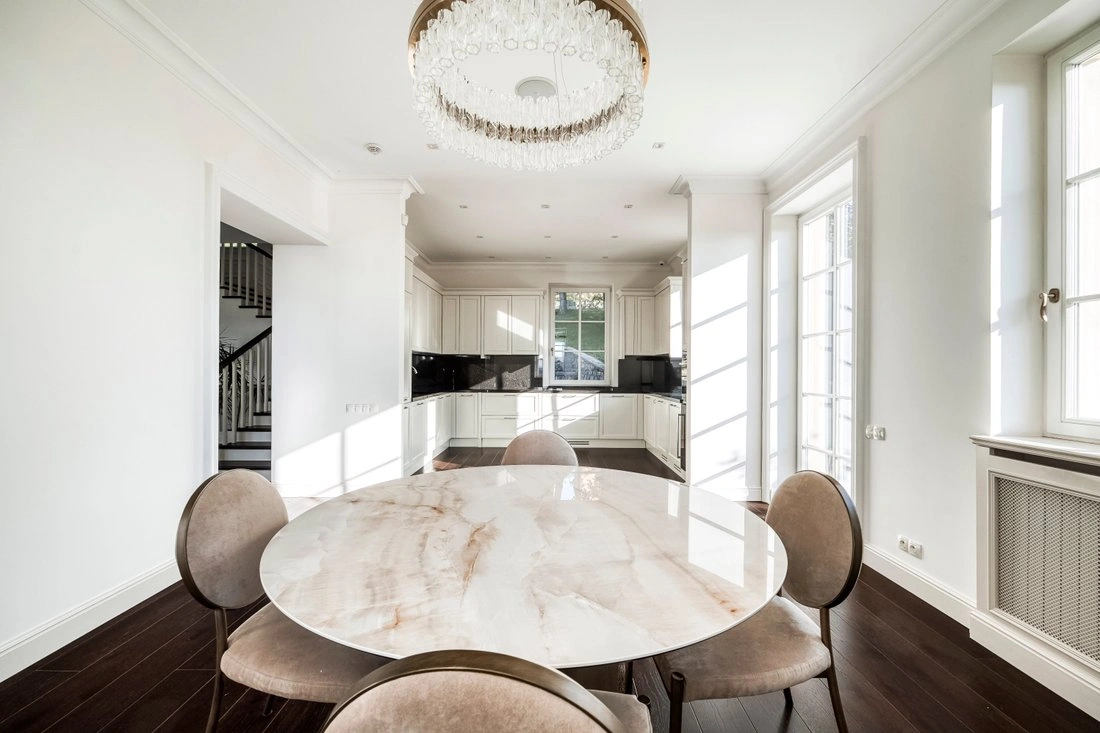 Дом с 9 спальнями в Праге, Чехия