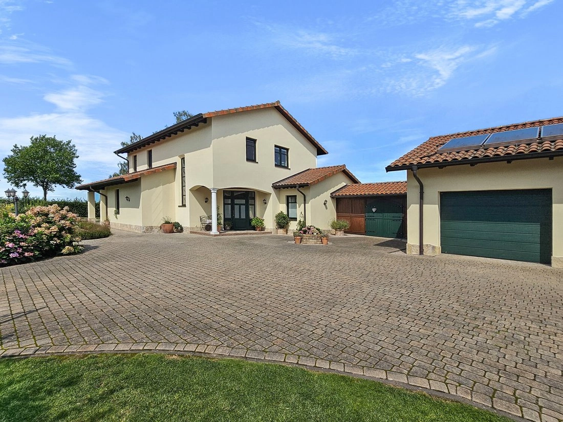 Дом 222 m2 в Бремене, Германия