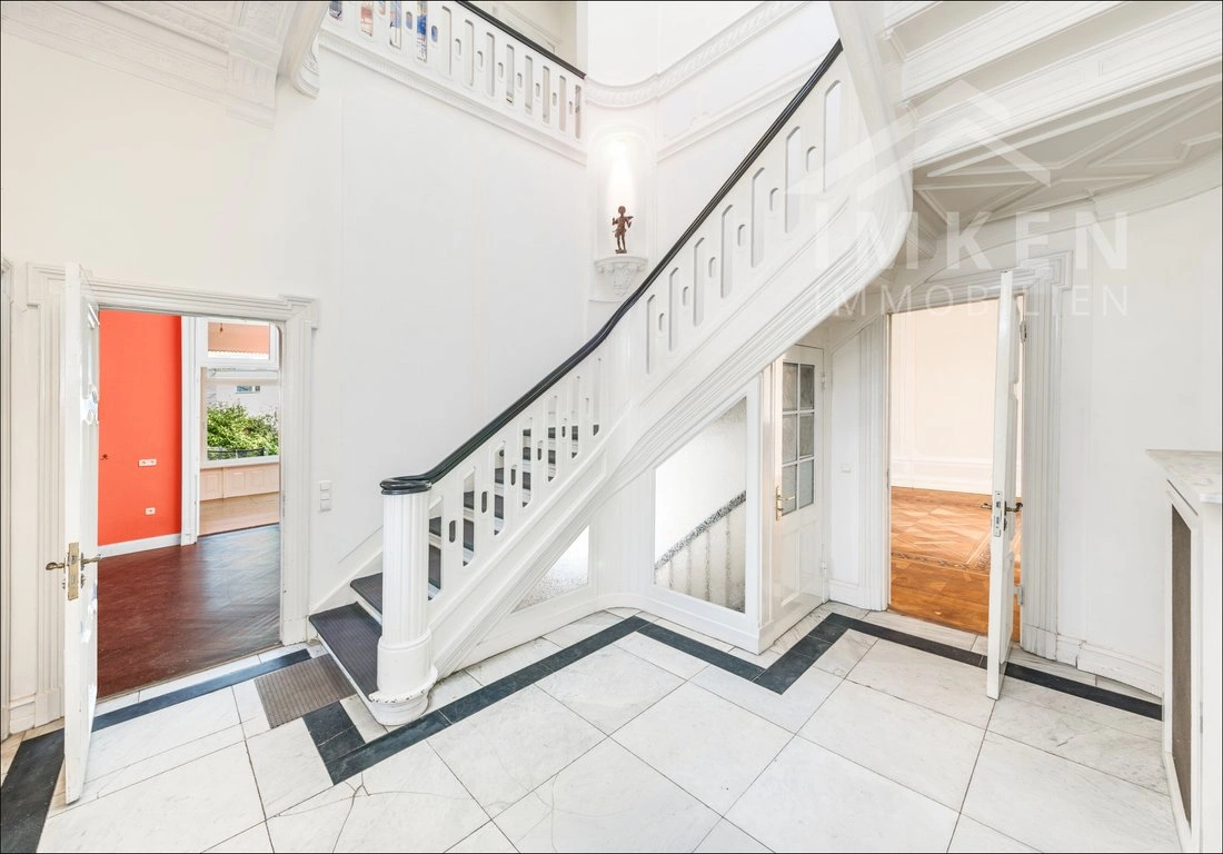 Вилла с отделкой в Гамбурге, Германия