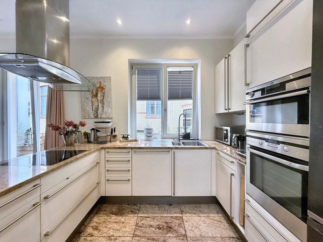 Дом с большим участком в Берлине, Германия