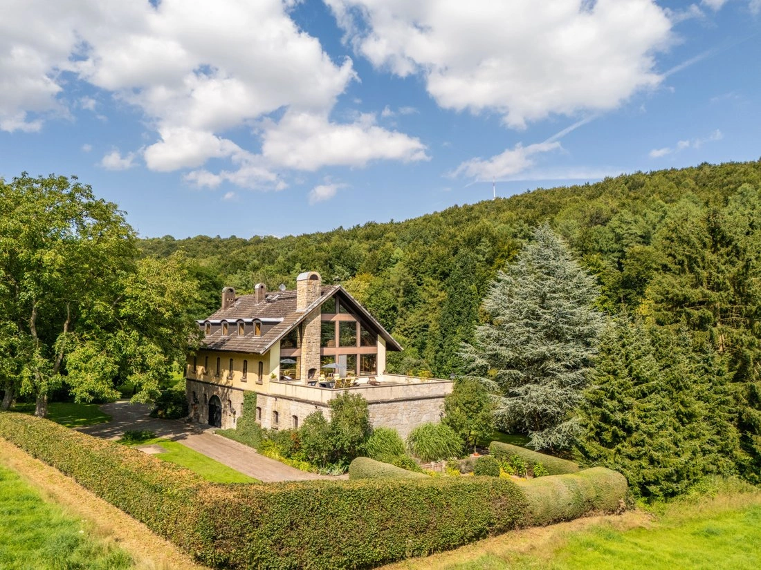 Дом с видом на лес в Ганновере, Германия