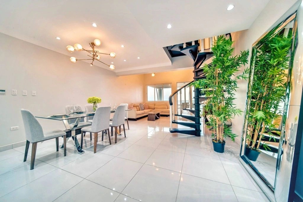 Просторный пентхаус с 3 спальнями в Баваро, Доминиканская Республика