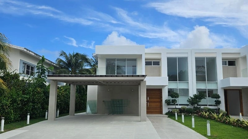 Комфортная вилла с 3 спальнями в Баваро, Доминиканская Республика