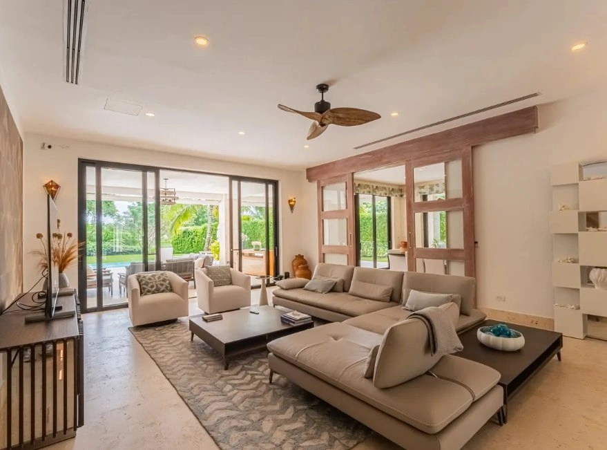 Вилла 1873 m2 с террасой в Пунта-Кане, Доминиканская Республика