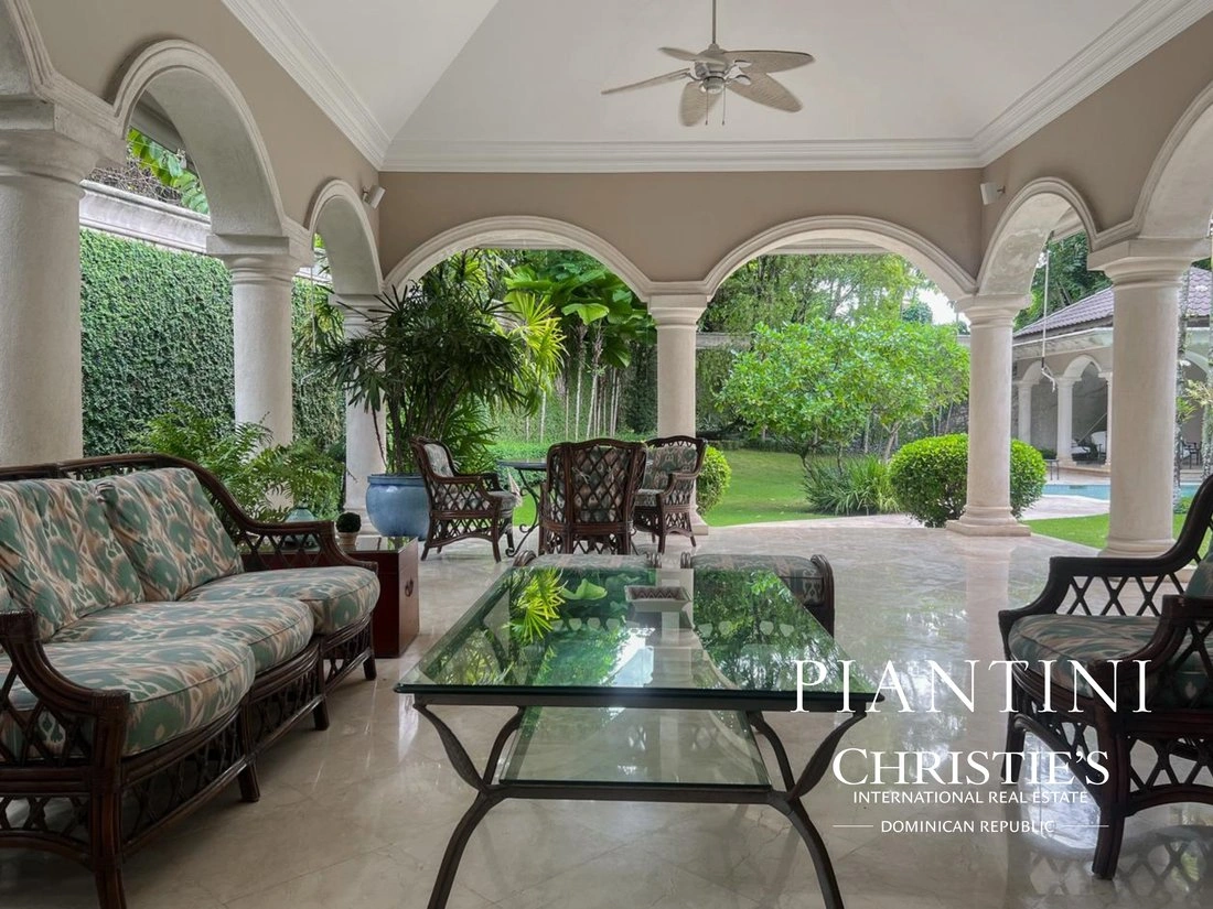 Дом 5+1 с сауной в Санто-Доминго, Доминиканская Республика