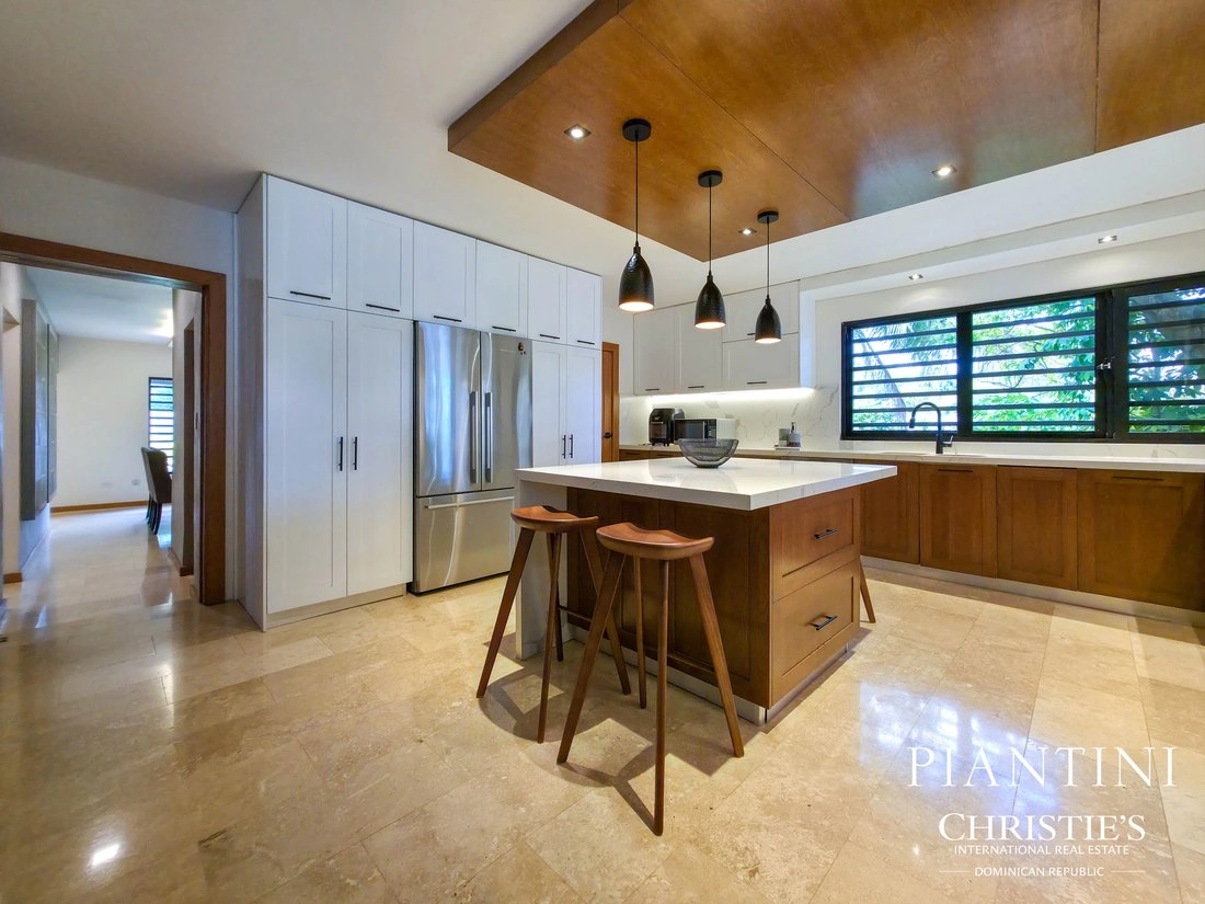 Дом 600 m2 с садом в Санто-Доминго, Доминиканская Республика