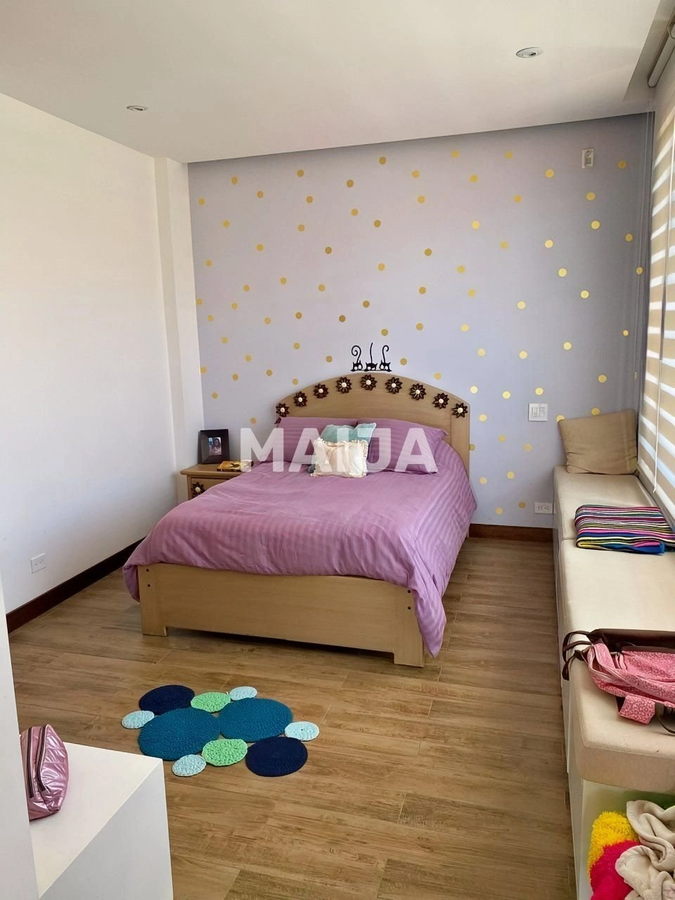 Дом 368 m2 с открытой кухней в Кито, Эквадор