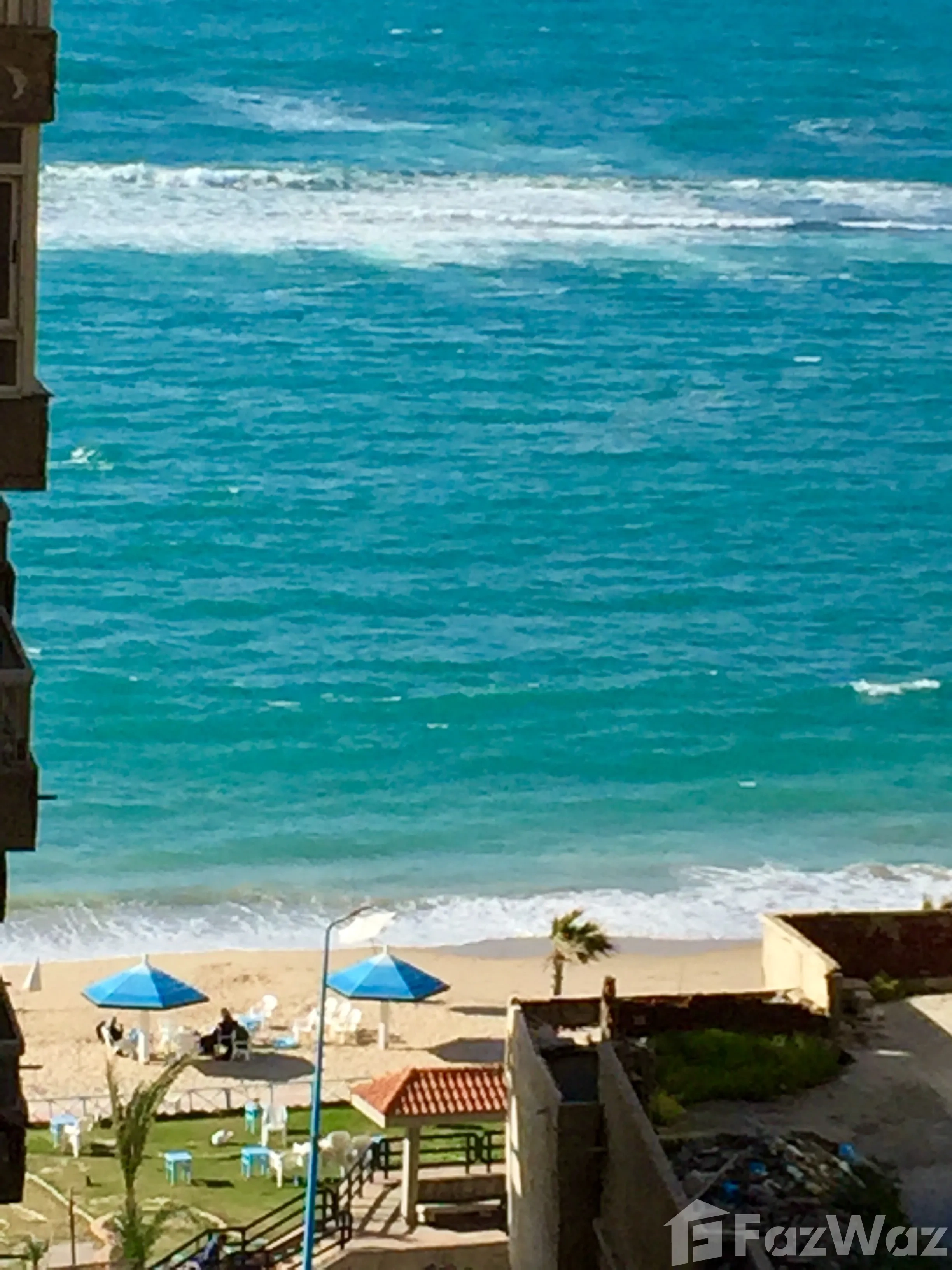 Солнечная 3‑комнатная квартира в Александрии, Египет