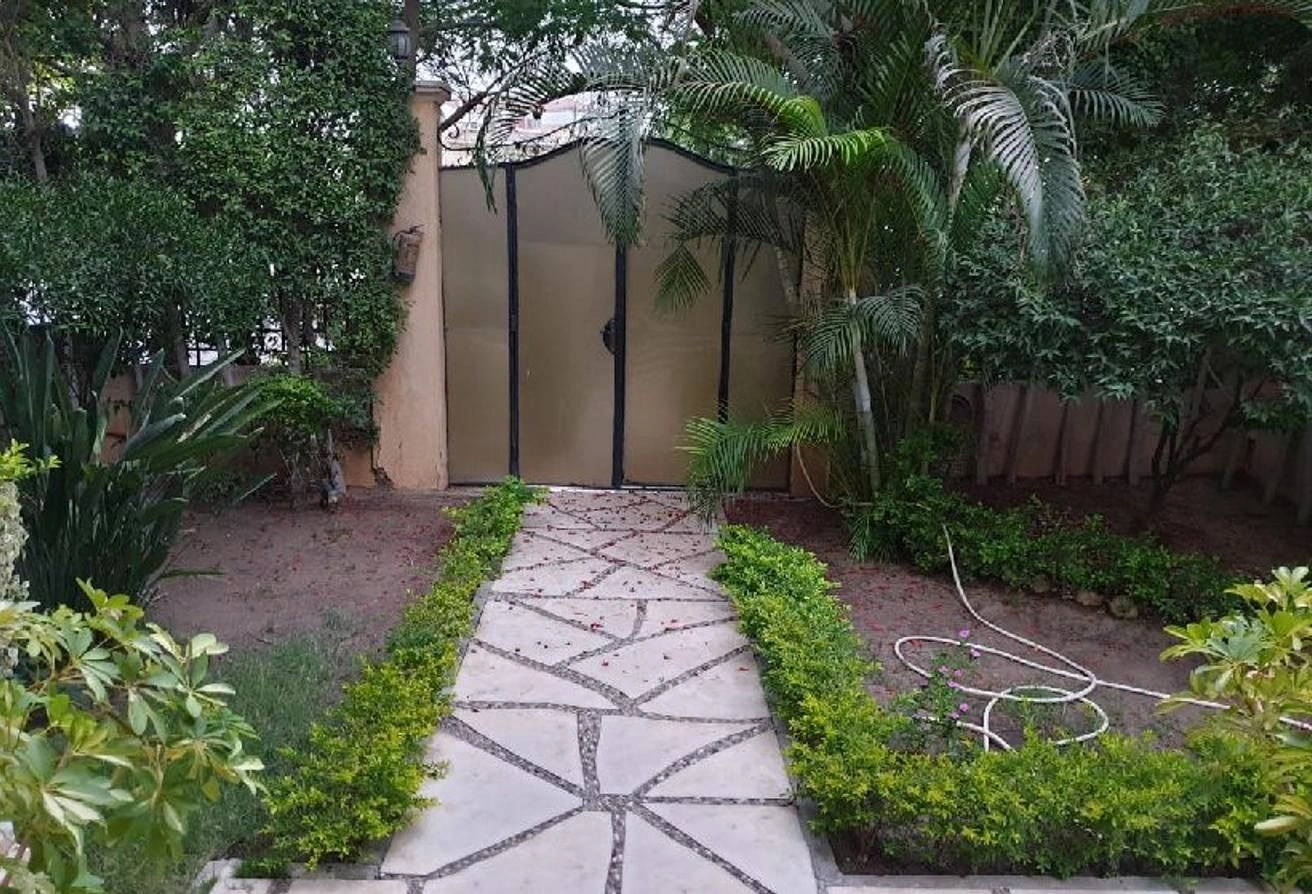 Комфортная вилла 4+1 в Гизе, Египет