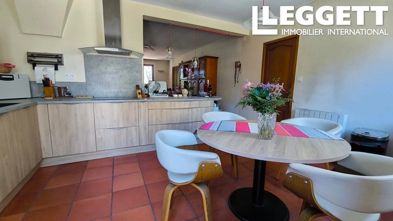 Просторный дом 230 м2 в Новой Аквитании, Франция