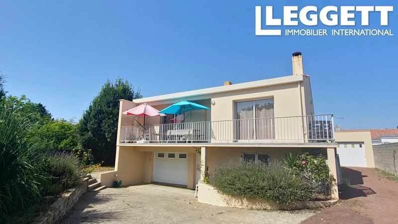 Красивый дом 101 м2 в регионе Пей дель Луара, Франция