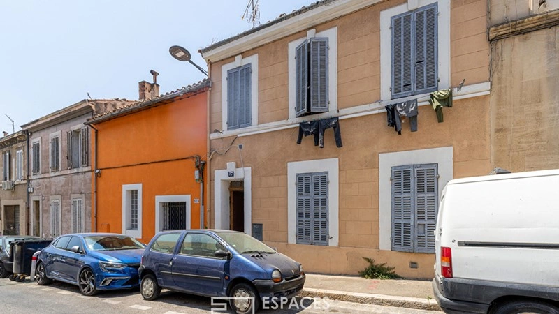 Обновлённая квартира 4+1 в Марселе, Франция