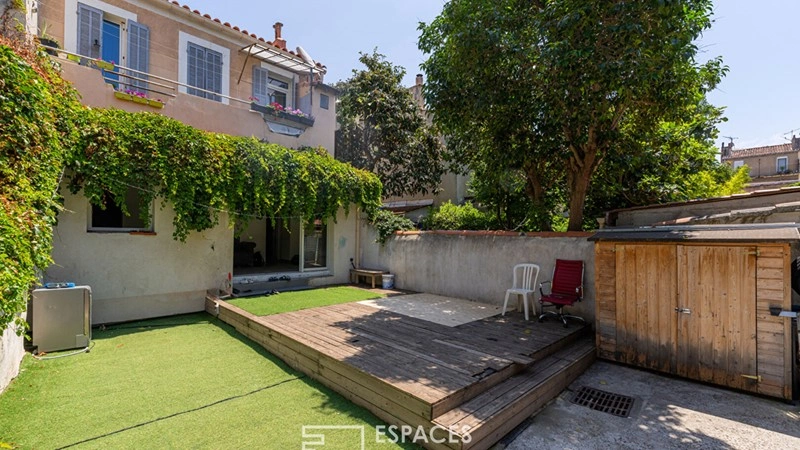 Обновлённая квартира 4+1 в Марселе, Франция