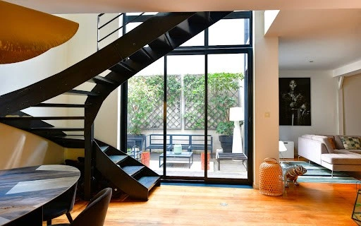 Красивый дом 130 м2 в Лионе, Франция