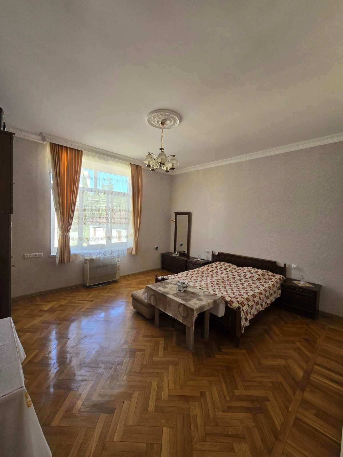 Просторная квартира 110 m² в Кутаиси, Грузия