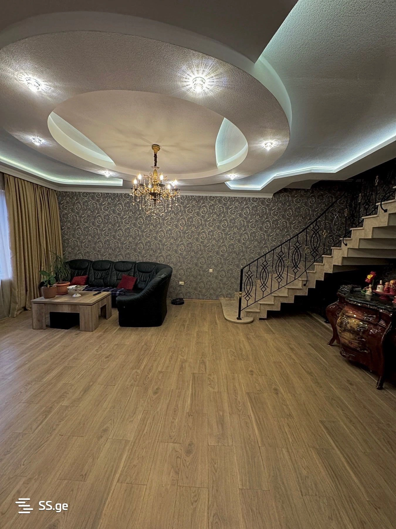 Просторный дом с 4 спальнями в Кутаиси, Грузия