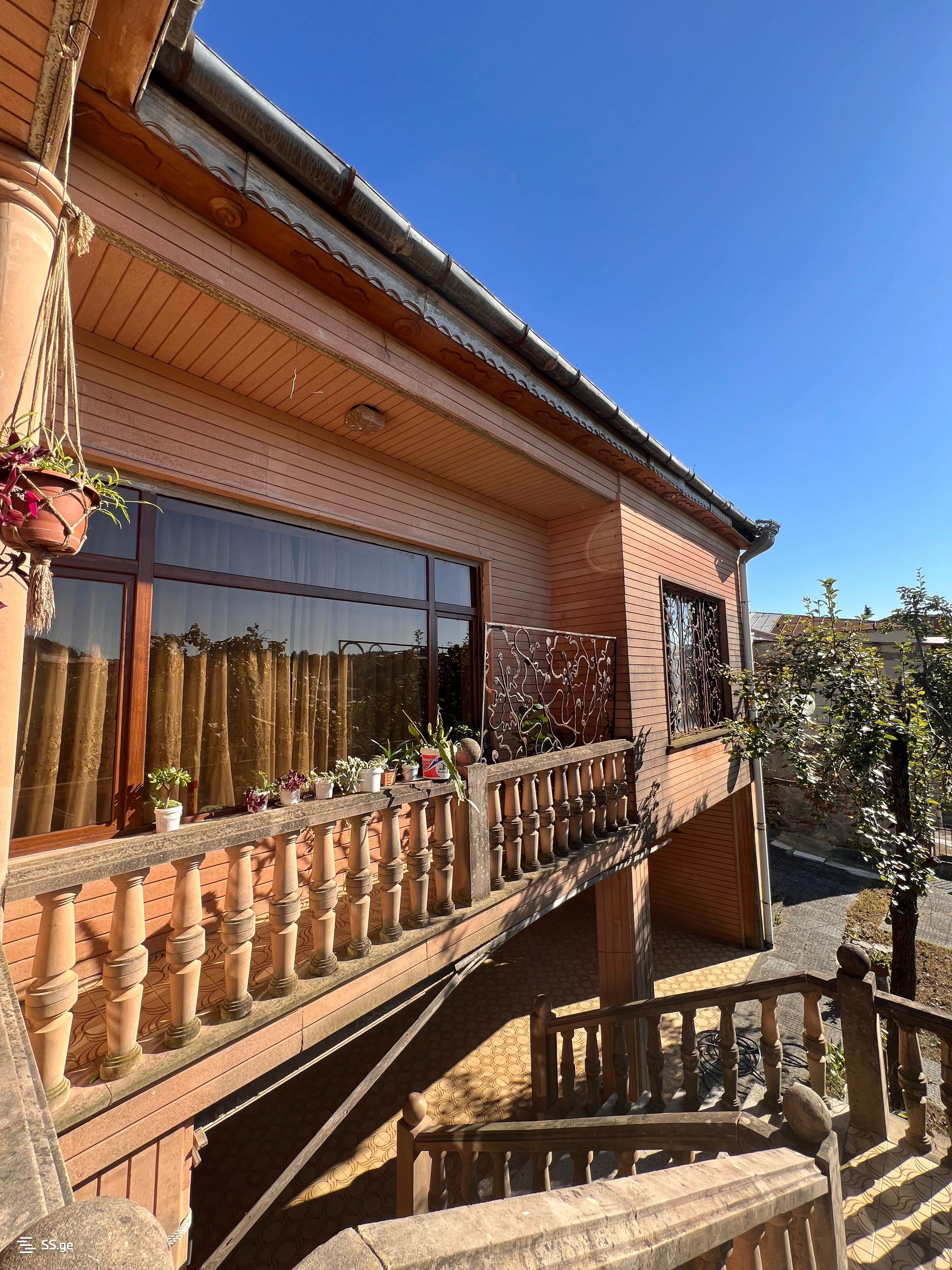 Просторный дом 337 m² в Кутаиси, Грузия