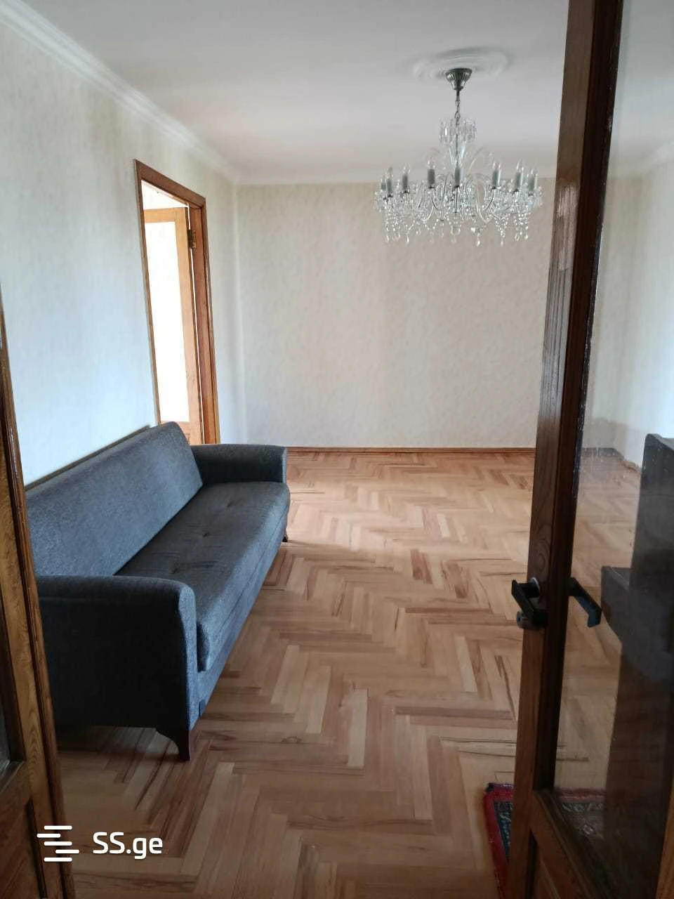 Отремонтированная 3‑комнатная квартира в Рустави, Грузия