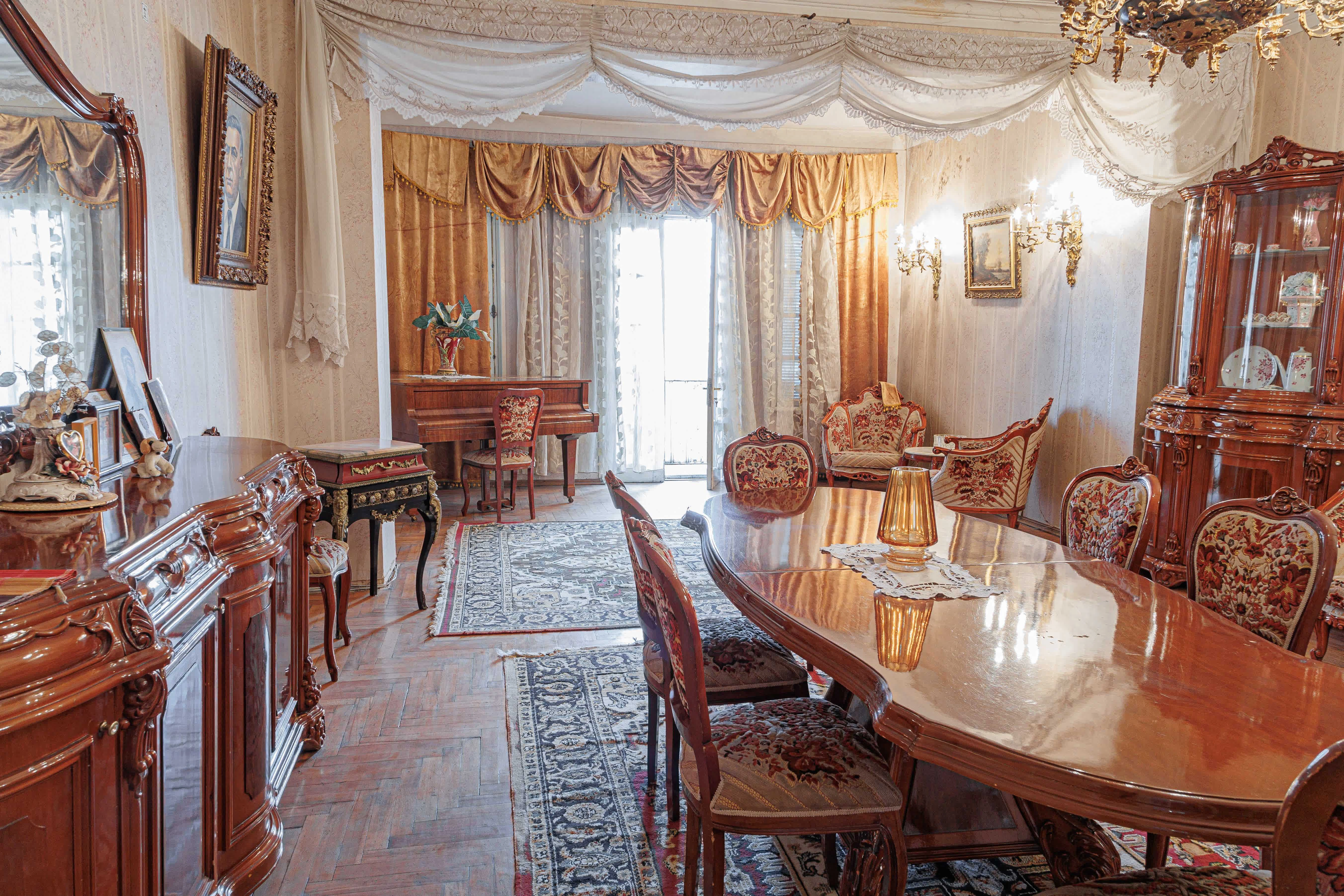 Просторная квартира с 5 спальнями в Рустави, Грузия