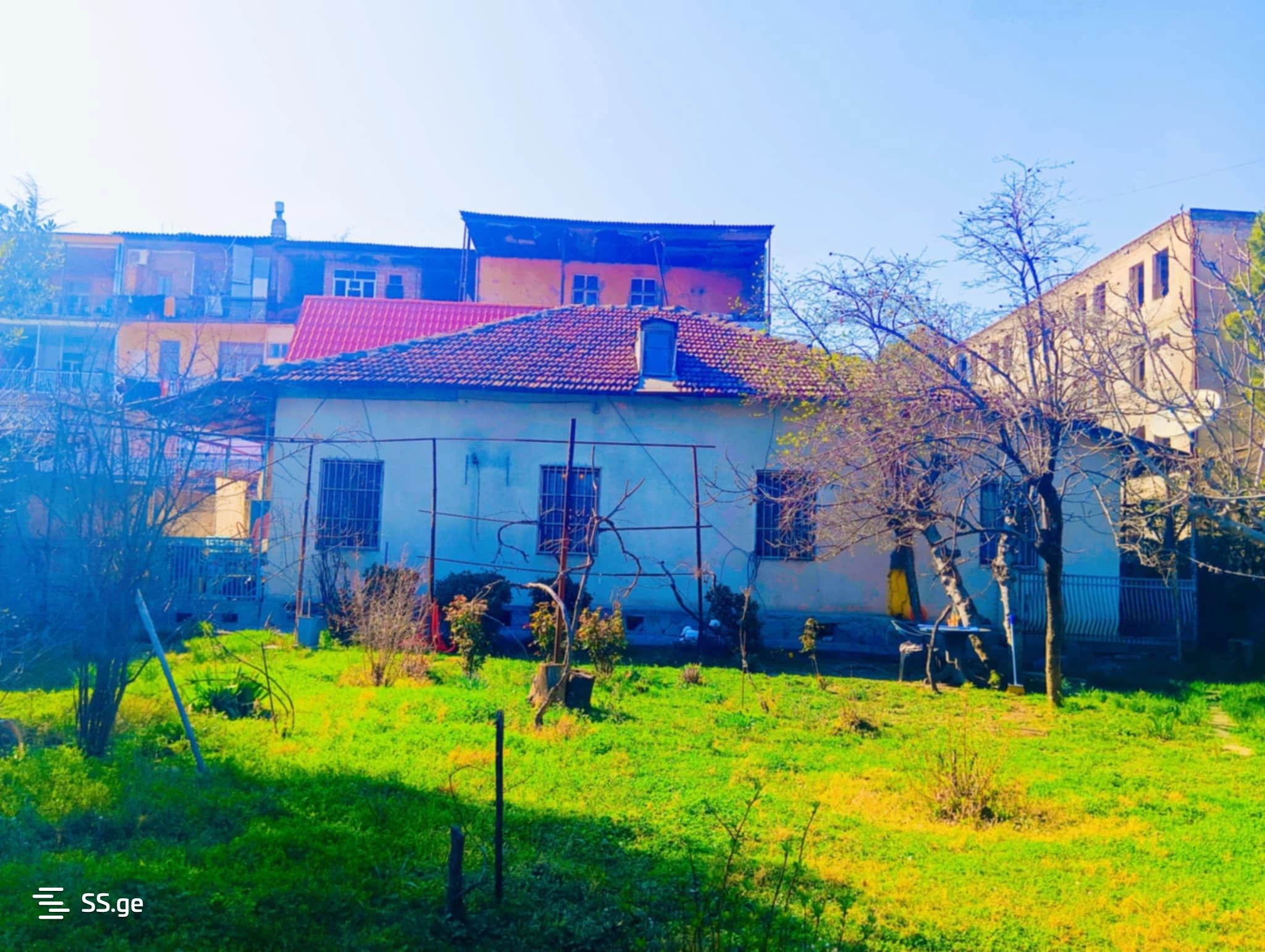 Уютный дом с тремя спальнями в Рустави, Грузия