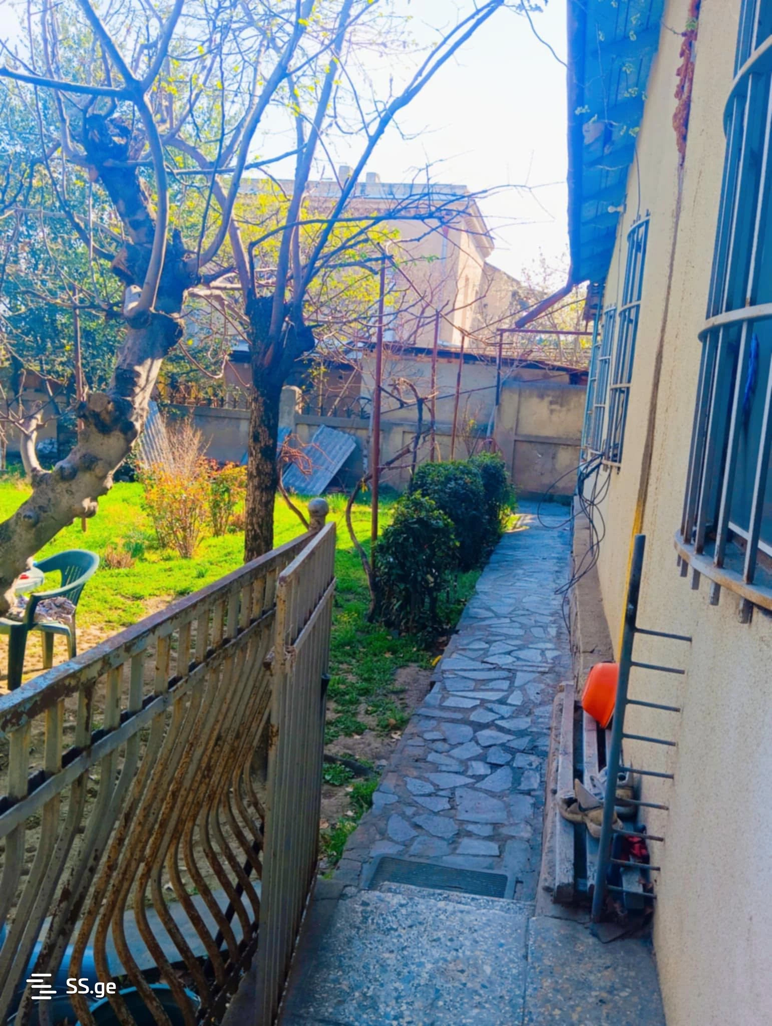 Уютный дом с тремя спальнями в Рустави, Грузия