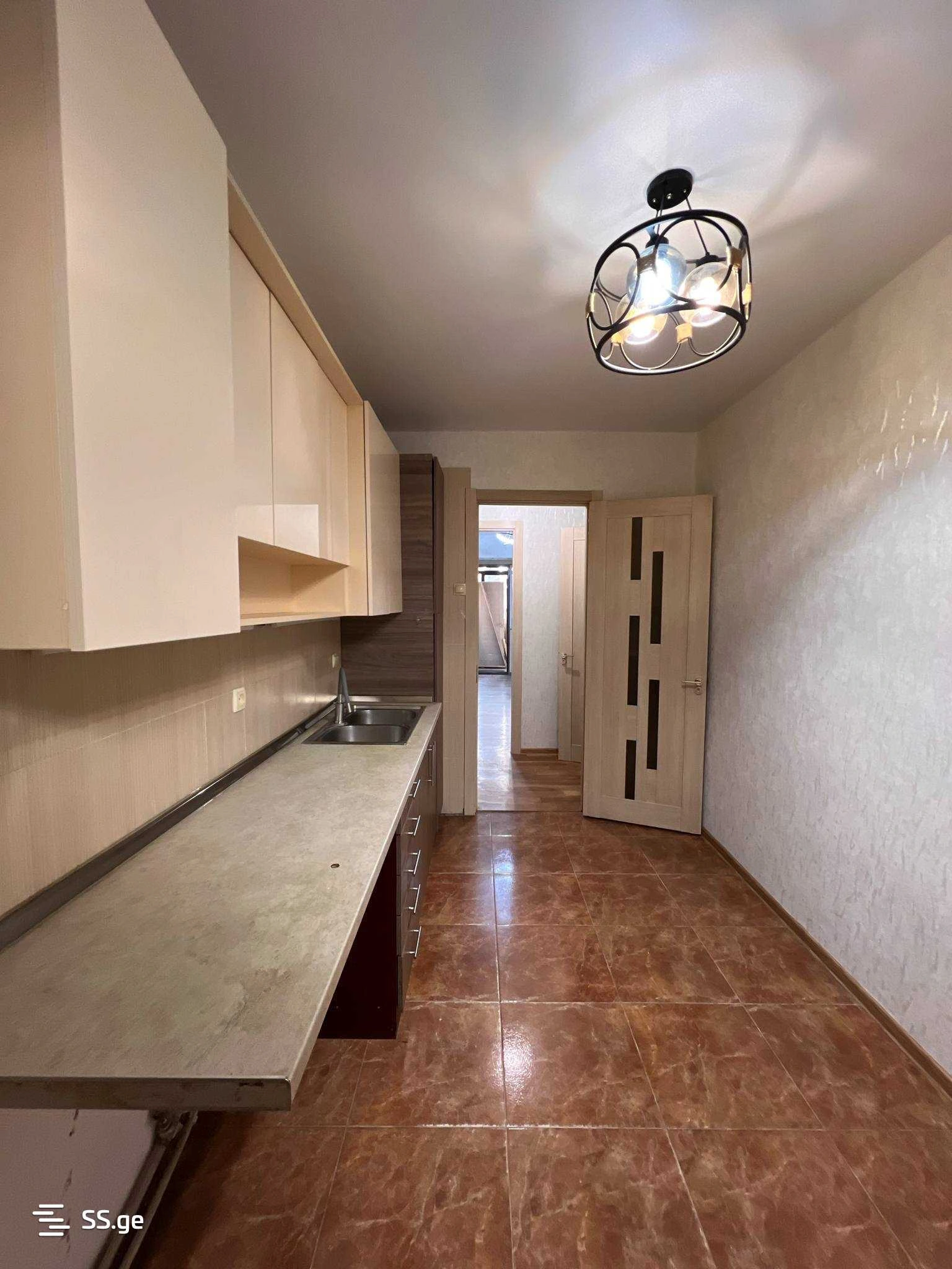 Уютная трёхкомнатная квартира в Гори, Грузия