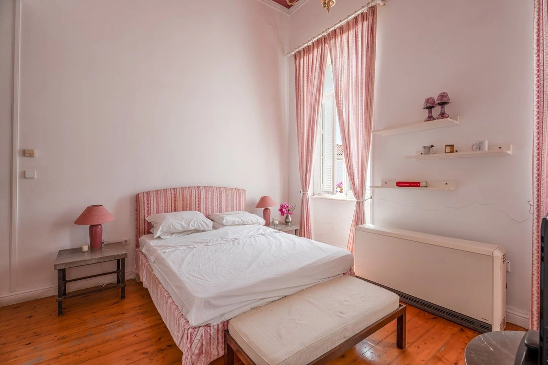 Просторный неоклассический дом площадью 545 м2 на Андросе, Греция