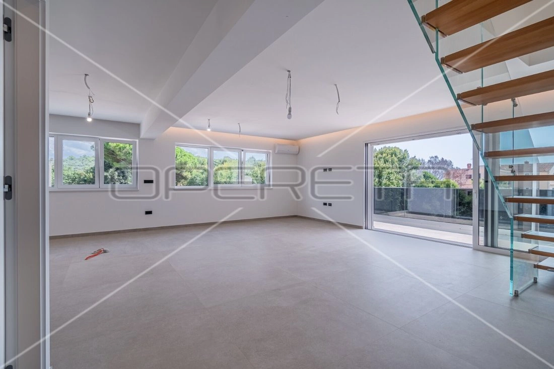 Квартира 210 m2 с видом на море в Ровине, Хорватия