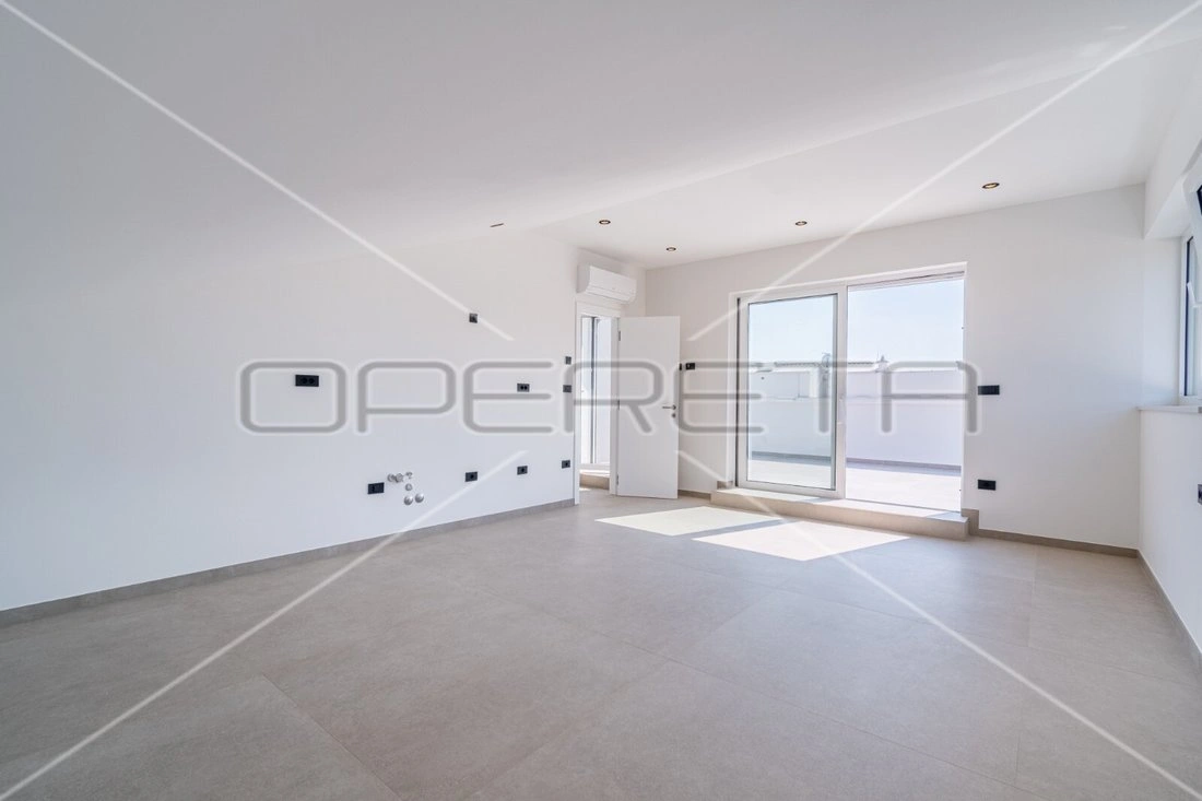 Квартира 210 m2 с видом на море в Ровине, Хорватия