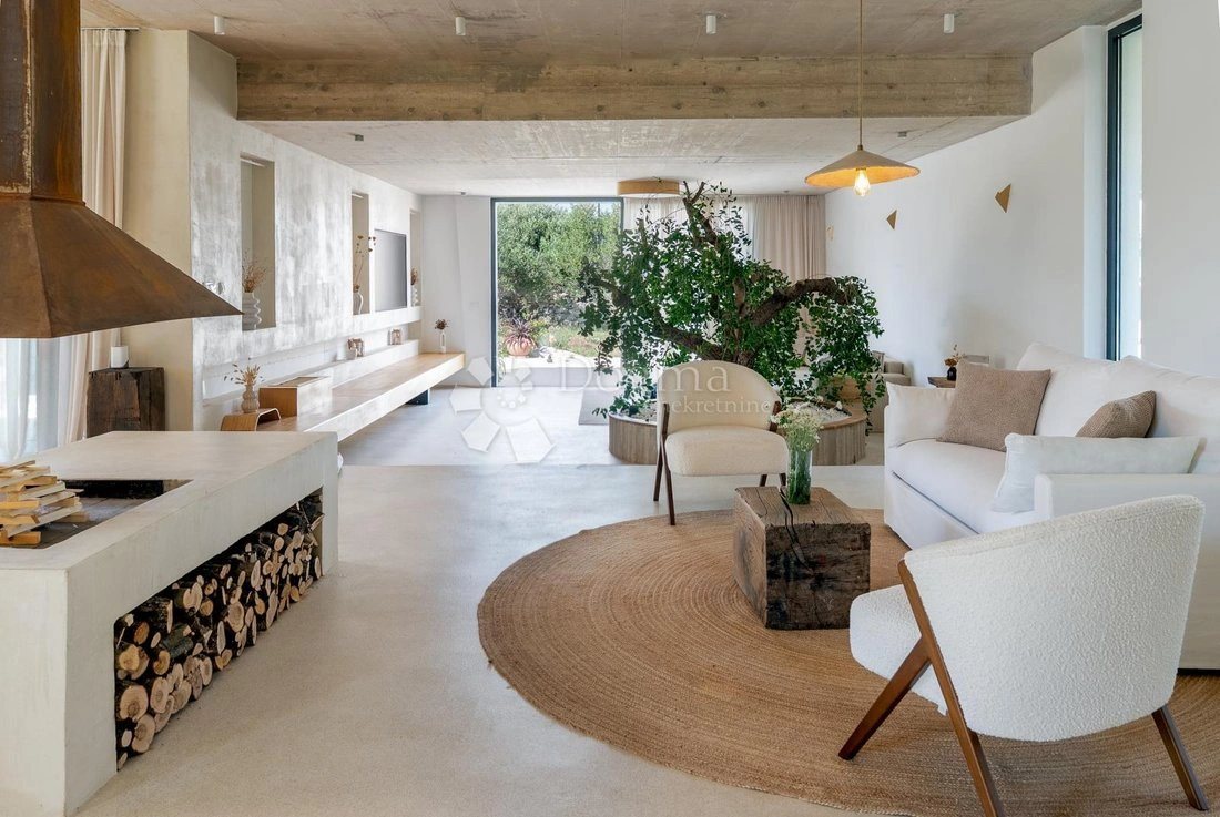 Дом 270 m2 с террасой в Сплите, Хорватия