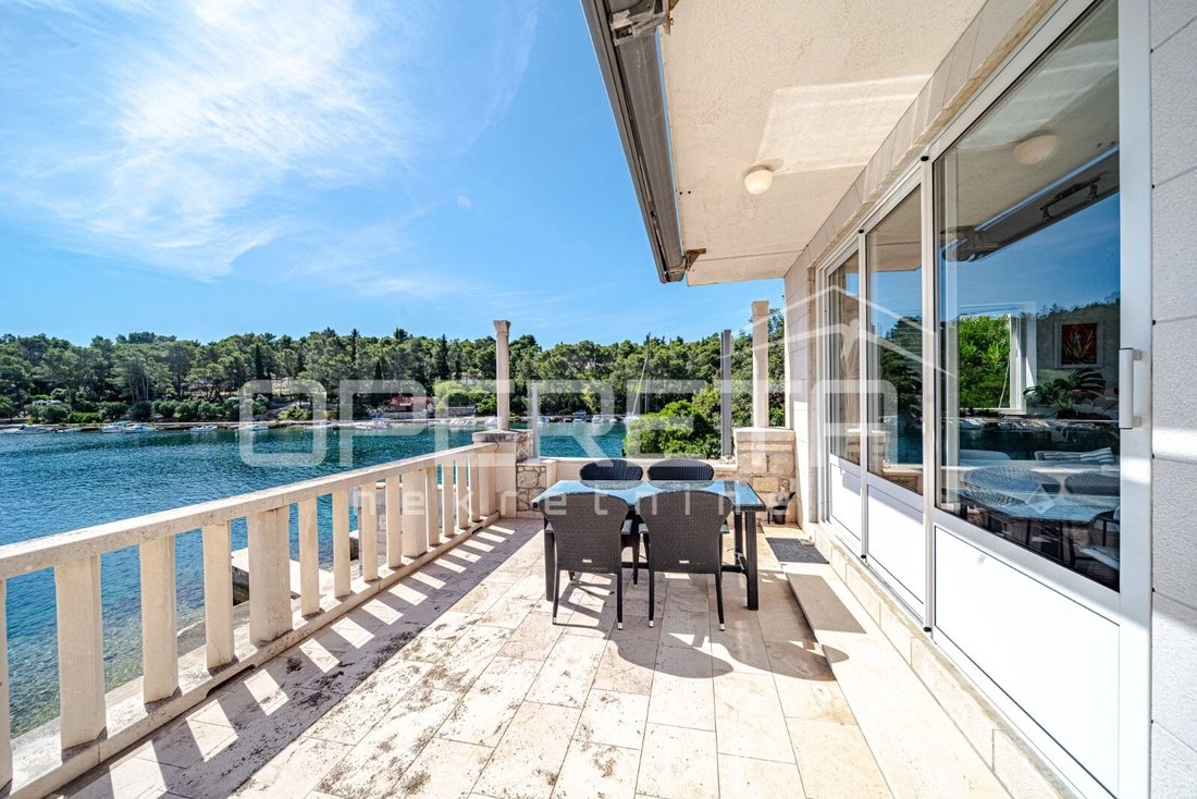 Квартира 141 m2 с открытым парковочным местом в Дубровнике, Хорватия