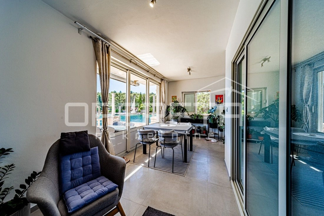 Квартира 141 m2 с открытым парковочным местом в Дубровнике, Хорватия