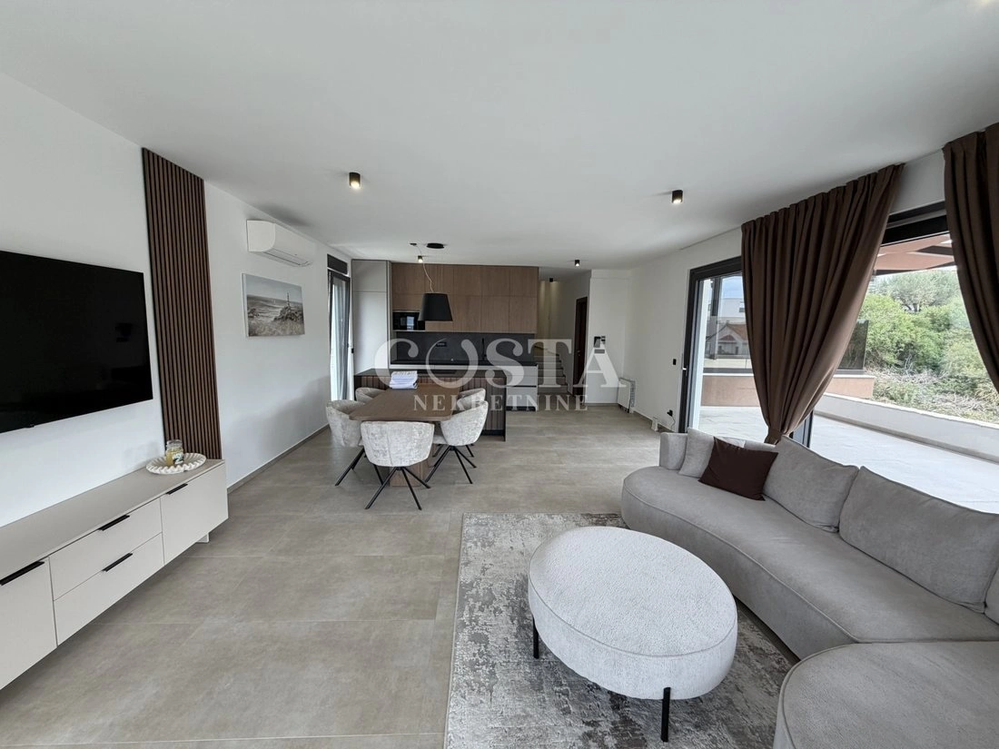 Квартира 238 m2 с джакузи в Задаре, Хорватия