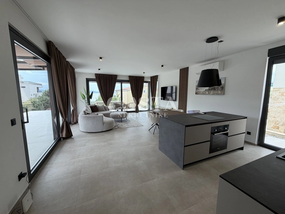 Квартира 238 m2 с джакузи в Задаре, Хорватия