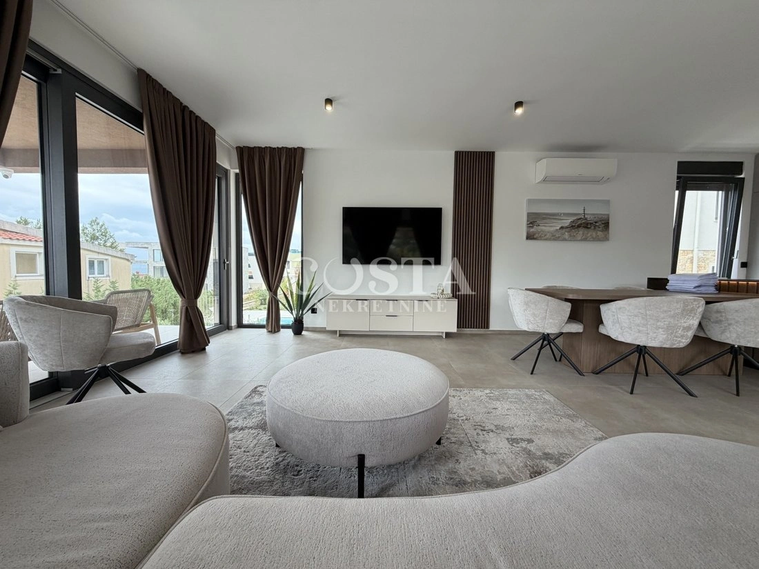 Квартира 238 m2 с джакузи в Задаре, Хорватия