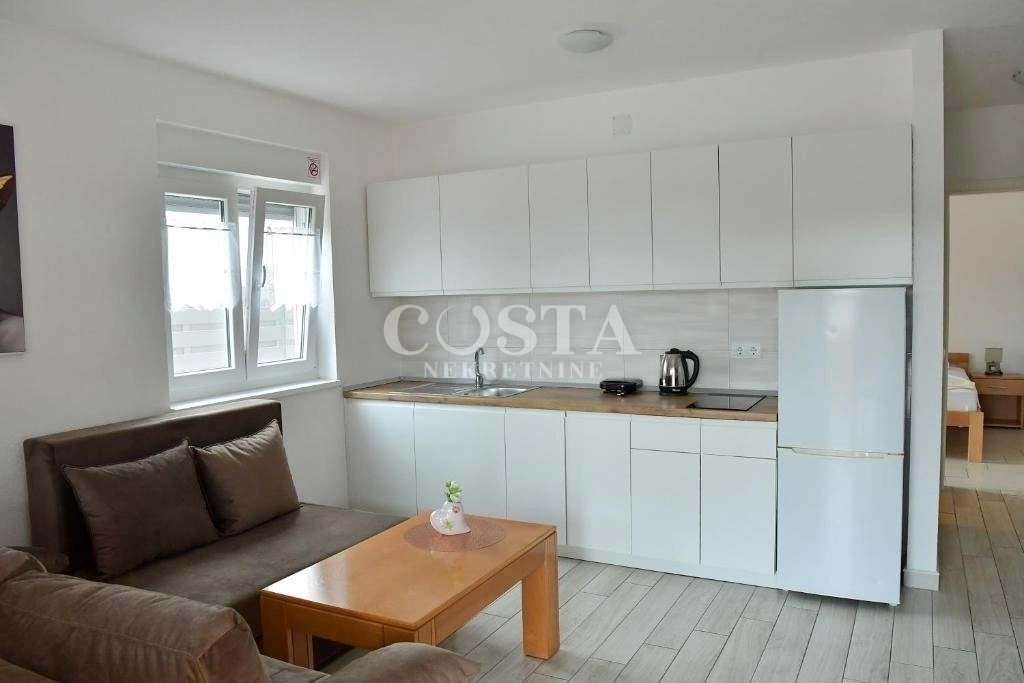 Дом 532 m2 с балконом в Задаре, Хорватия