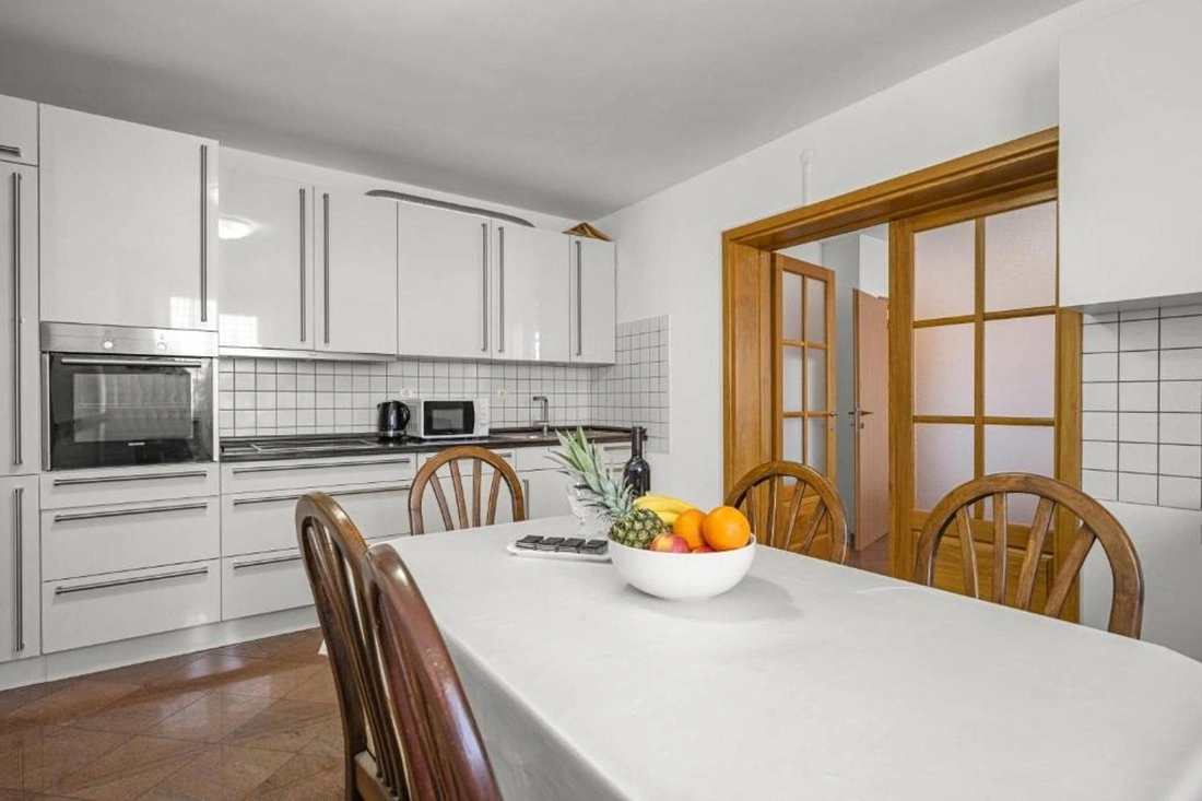 Вилла 12+1 с открытым бассейном в Шибенике, Хорватия