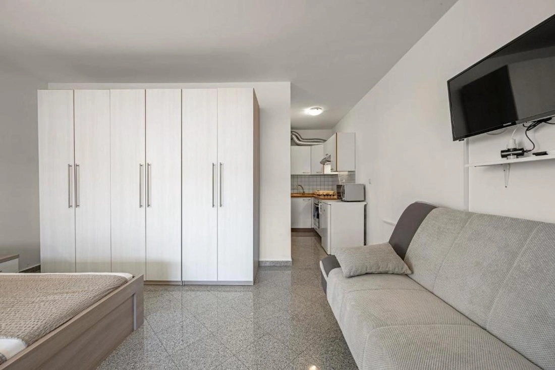 Вилла 12+1 с открытым бассейном в Шибенике, Хорватия